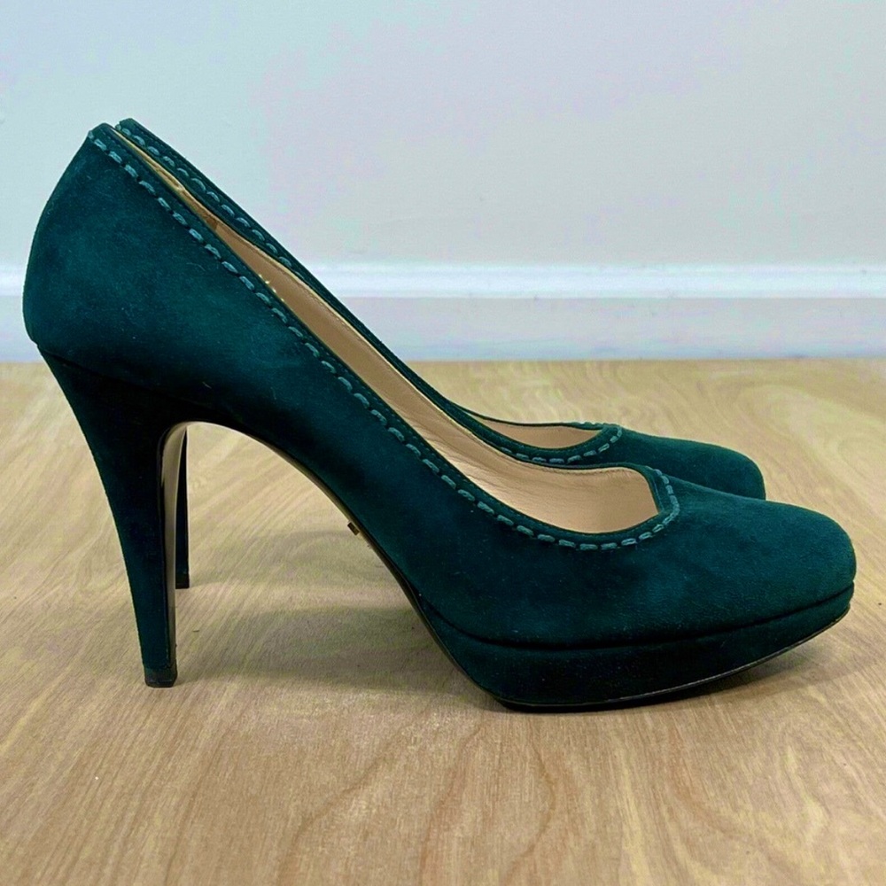 Prada Camoscio Deep Emerald Green Suede Pumps - Picture 7 of 9